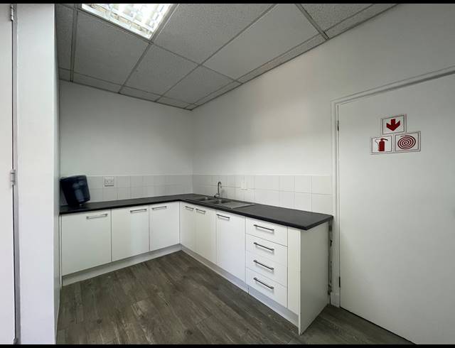 189M² OFFICE TO LET IN SANDTON CENTRAL